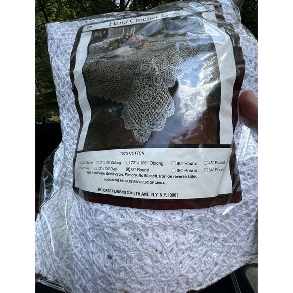 Vintage Belcrest Hand Crochet tablecloth floral lace Oval 72X72 Round Brand New - Picture 2 of 10